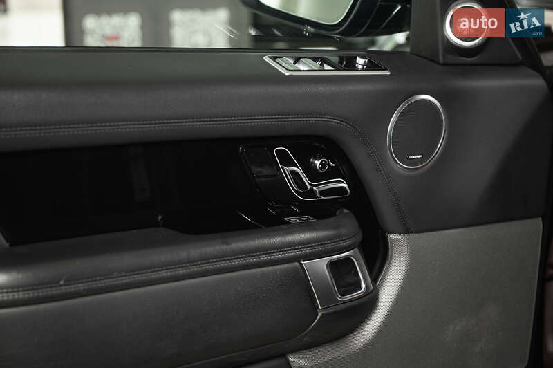 Внедорожник / Кроссовер Land Rover Range Rover 2018 в Одессе