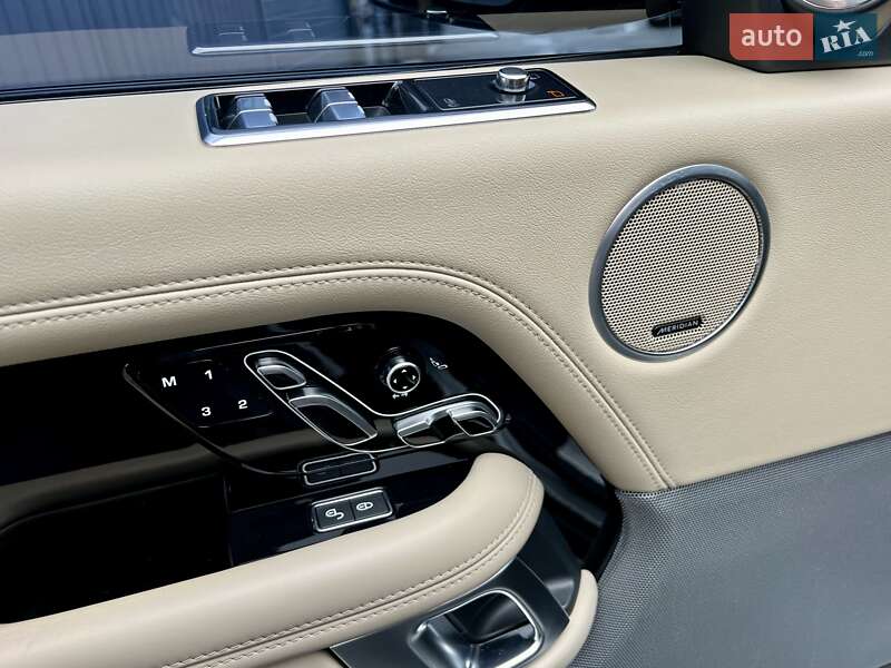 Внедорожник / Кроссовер Land Rover Range Rover 2018 в Киеве фото 17 Внедорожник / Кроссовер Land Rover Range Rover 2018 в Киеве