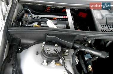 Позашляховик / Кросовер Land Rover Range Rover 2010 в  фото 8 Позашляховик / Кросовер Land Rover Range Rover 2010 в