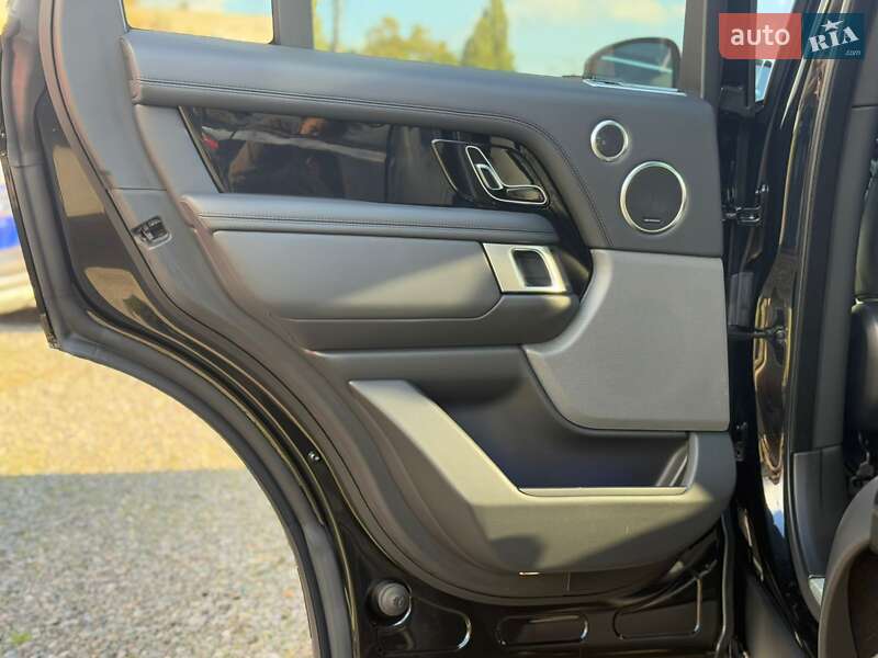 Внедорожник / Кроссовер Land Rover Range Rover 2020 в Одессе фото 36 Внедорожник / Кроссовер Land Rover Range Rover 2020 в Одессе