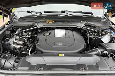 Внедорожник / Кроссовер Land Rover Range Rover 2015 в 