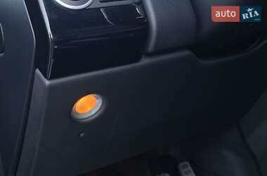 Позашляховик / Кросовер Land Rover Range Rover 2011 в 