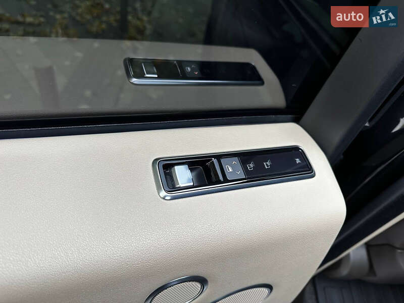 Внедорожник / Кроссовер Land Rover Range Rover 2018 в Киеве