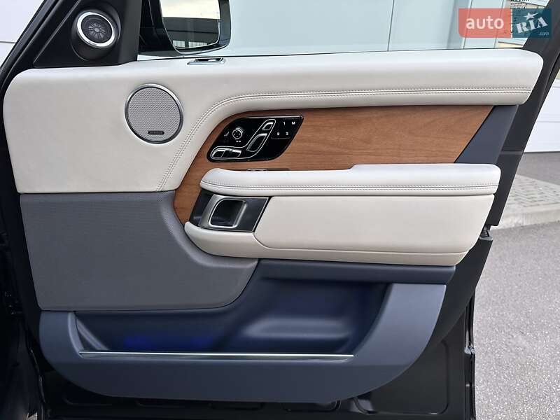 Позашляховик / Кросовер Land Rover Range Rover 2018 в Києві фото 31 Позашляховик / Кросовер Land Rover Range Rover 2018 в Києві