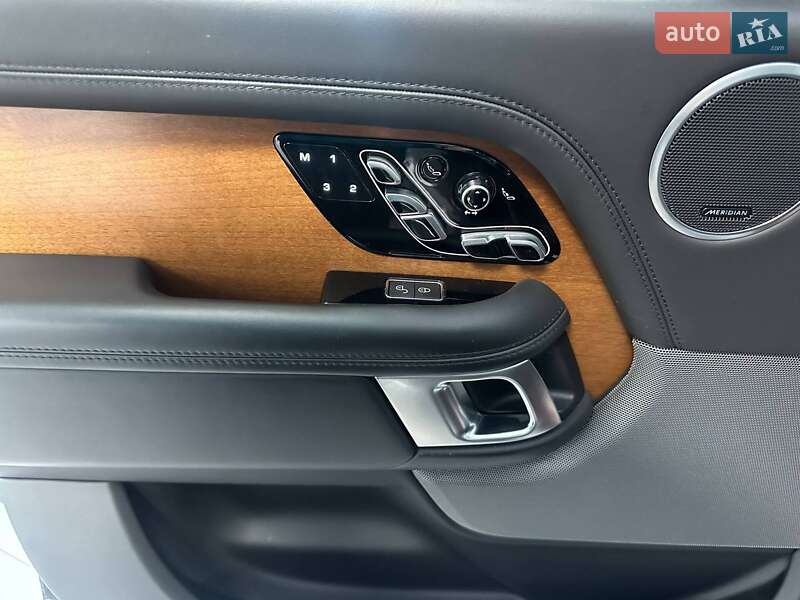 Внедорожник / Кроссовер Land Rover Range Rover 2018 в Киеве фото 11 Внедорожник / Кроссовер Land Rover Range Rover 2018 в Киеве