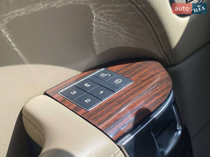 Внедорожник / Кроссовер Land Rover Range Rover 2015 в Житомире