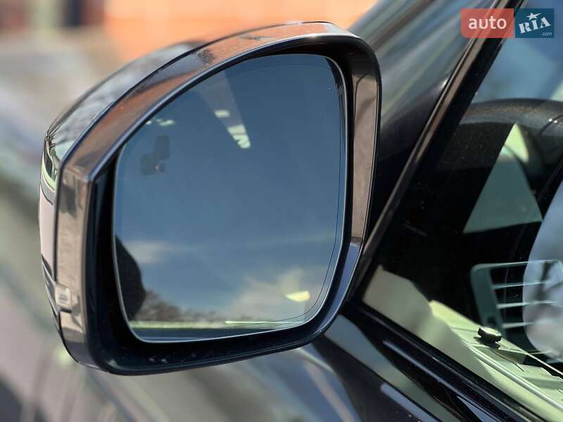 Позашляховик / Кросовер Land Rover Range Rover 2016 в Києві фото 17 Позашляховик / Кросовер Land Rover Range Rover 2016 в Києві