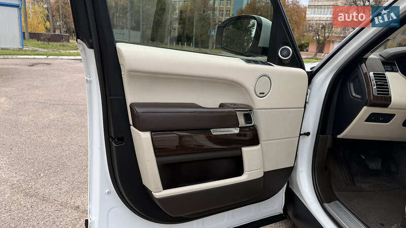 Внедорожник / Кроссовер Land Rover Range Rover 2015 в Ровно