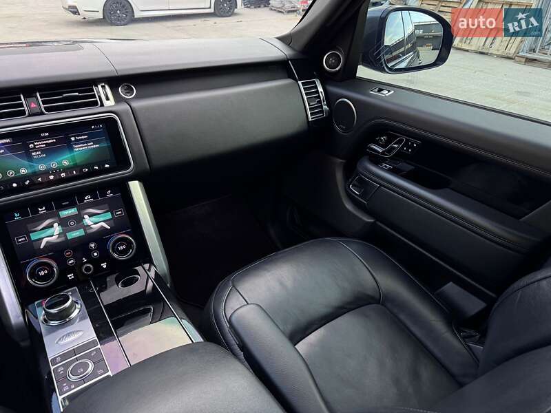 Внедорожник / Кроссовер Land Rover Range Rover 2018 в Киеве фото 40 Внедорожник / Кроссовер Land Rover Range Rover 2018 в Киеве