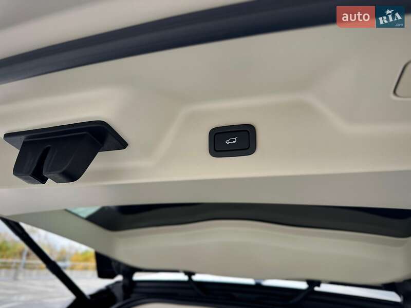 Внедорожник / Кроссовер Land Rover Range Rover 2018 в Киеве фото 43 Внедорожник / Кроссовер Land Rover Range Rover 2018 в Киеве