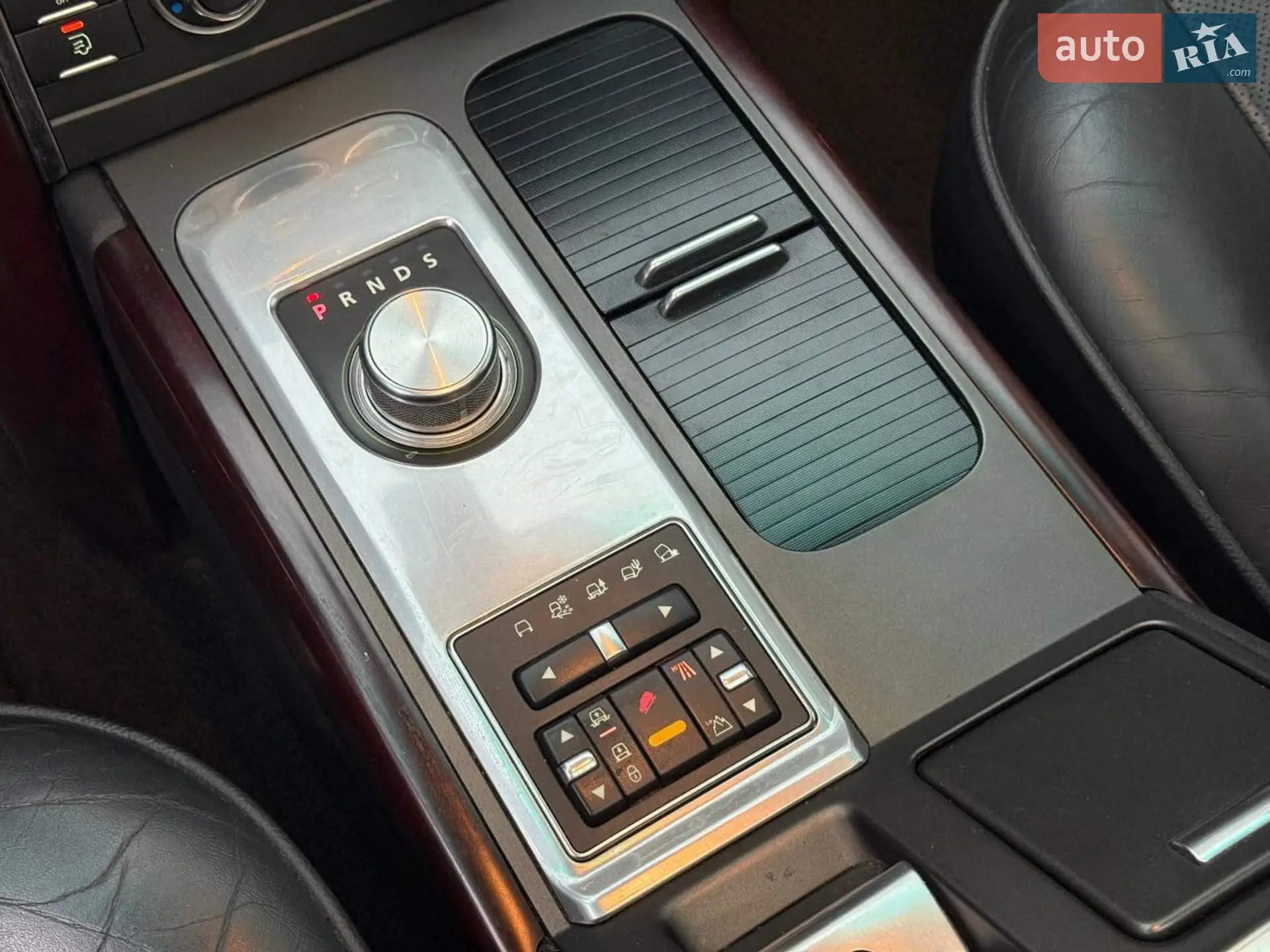 2010 Land Rover Range Rover - мініатюра 41