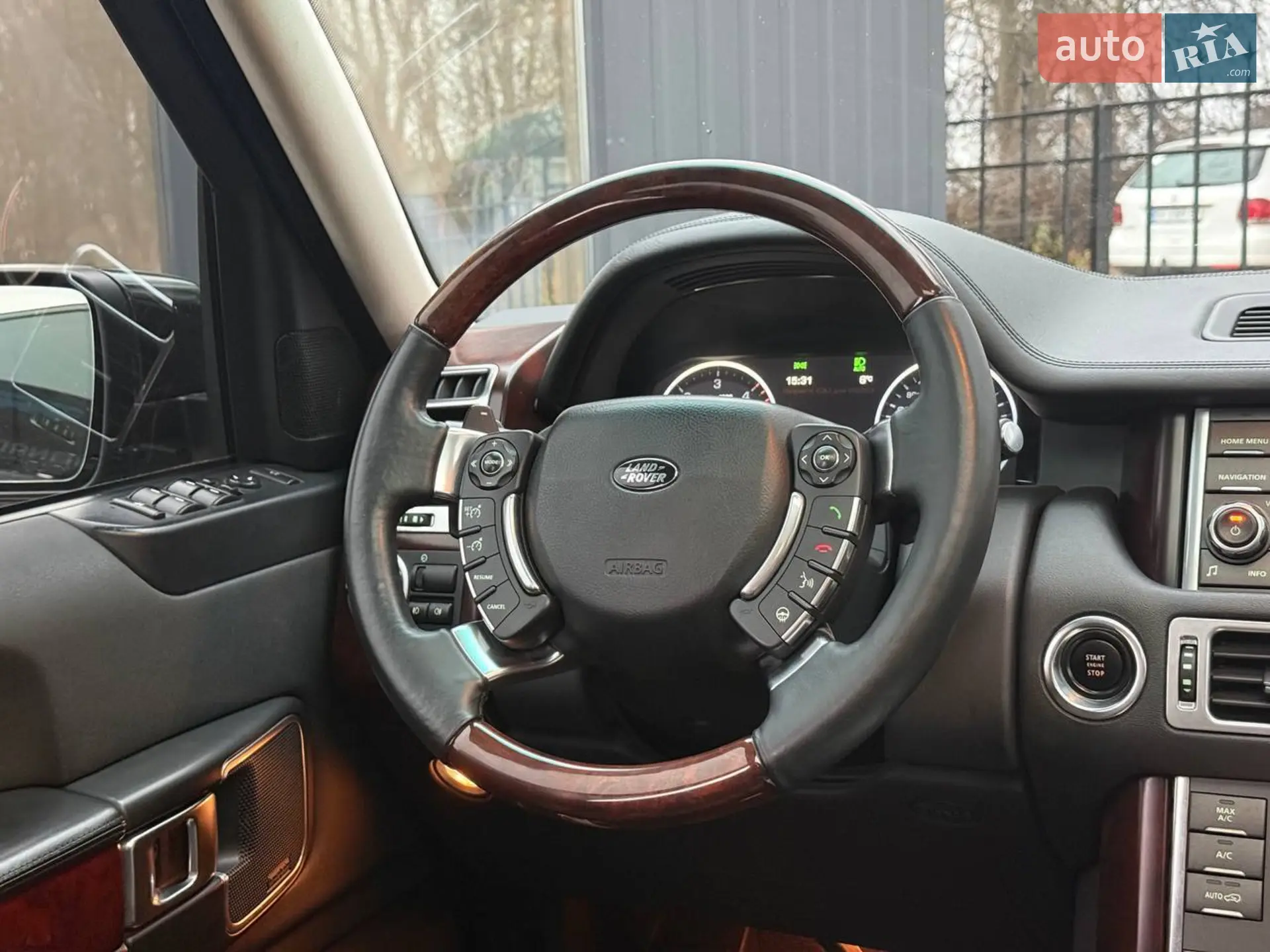 2010 Land Rover Range Rover - мініатюра 38