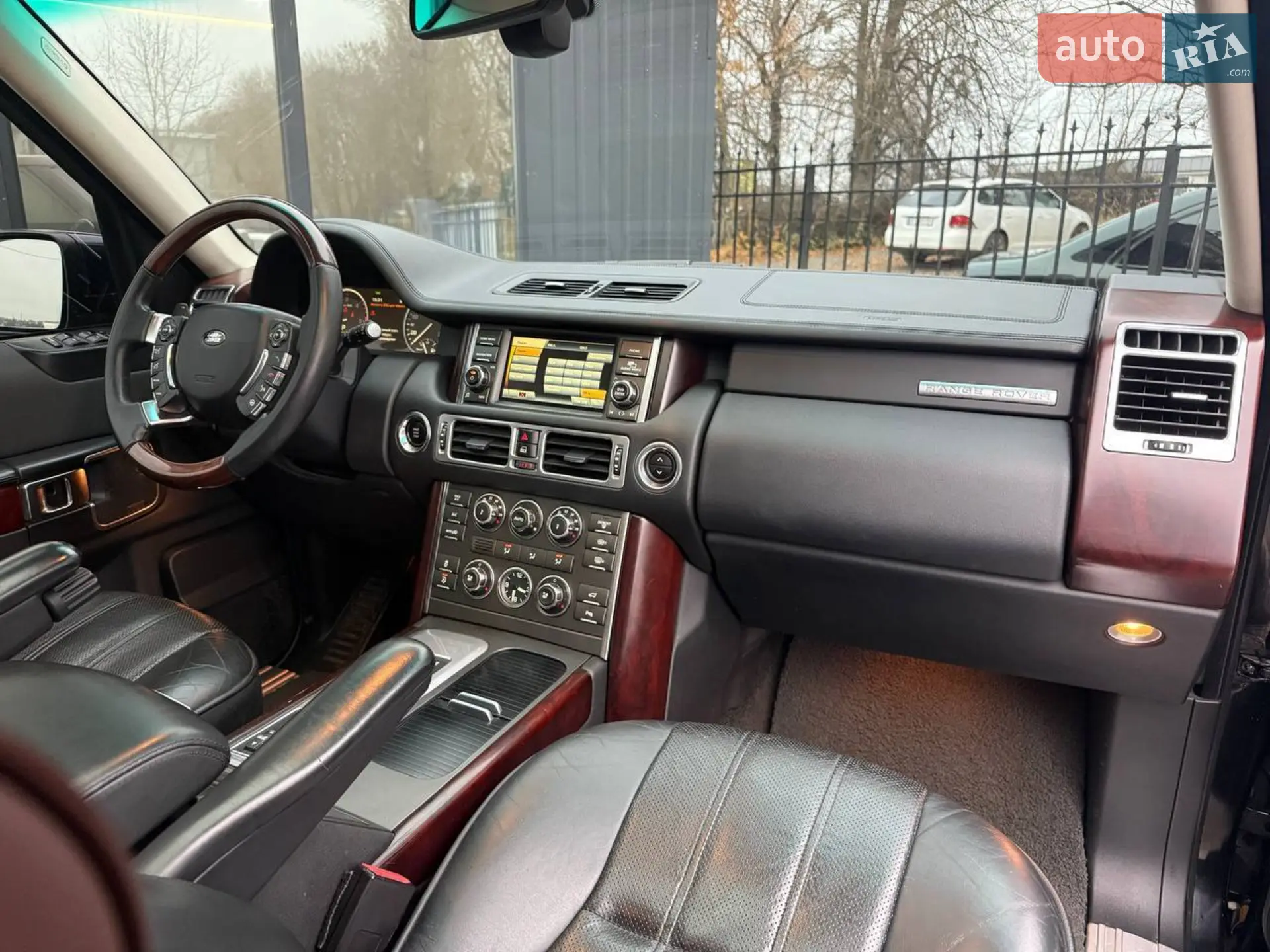 2010 Land Rover Range Rover - мініатюра 36