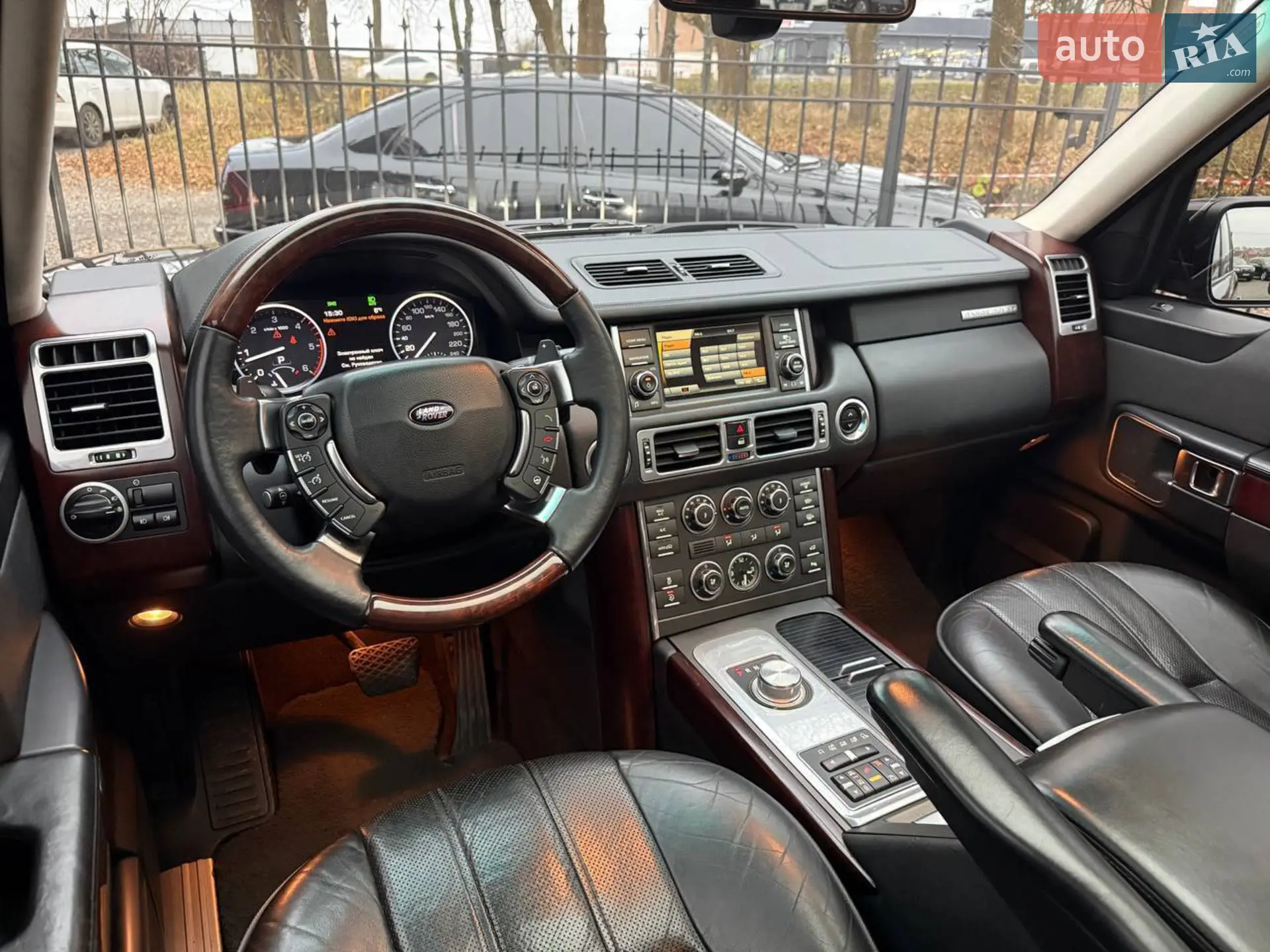2010 Land Rover Range Rover - мініатюра 35