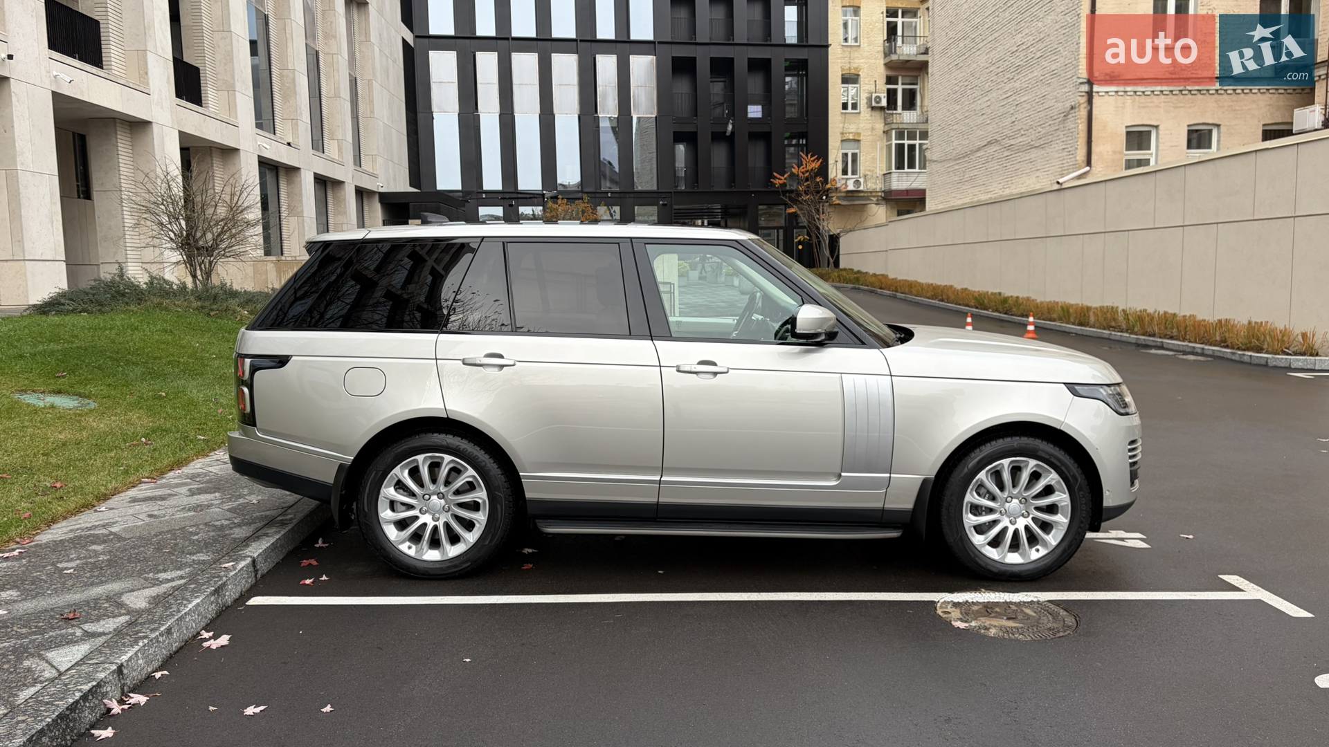 2018 Land Rover Range Rover - мініатюра 8