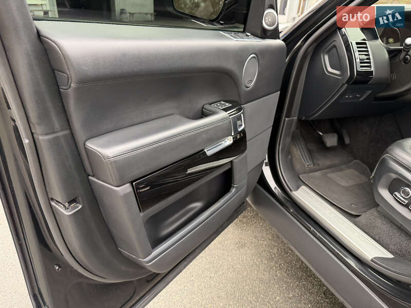 Позашляховик / Кросовер Land Rover Range Rover 2016 в Києві фото 39 Позашляховик / Кросовер Land Rover Range Rover 2016 в Києві