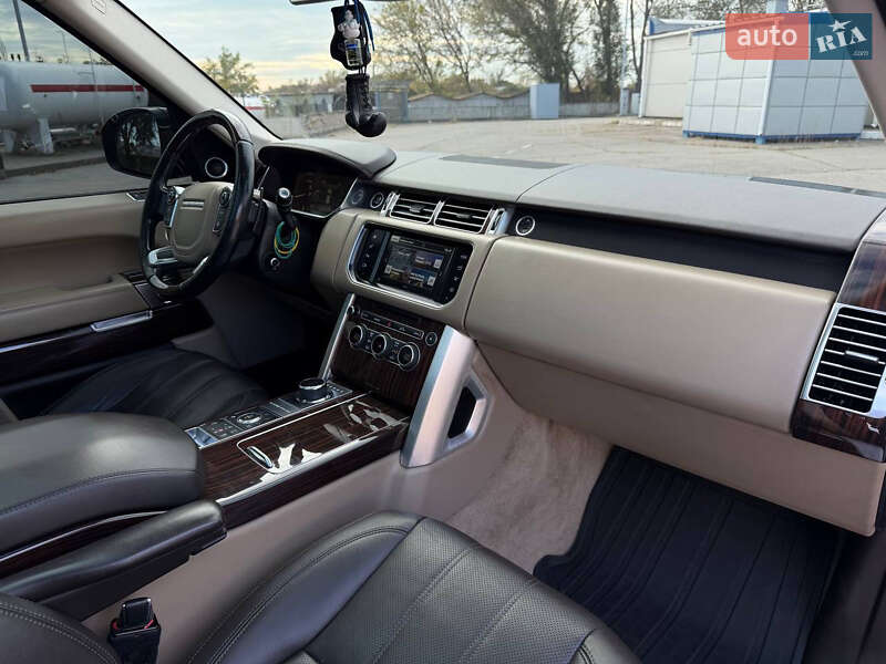 Внедорожник / Кроссовер Land Rover Range Rover 2015 в Запорожье