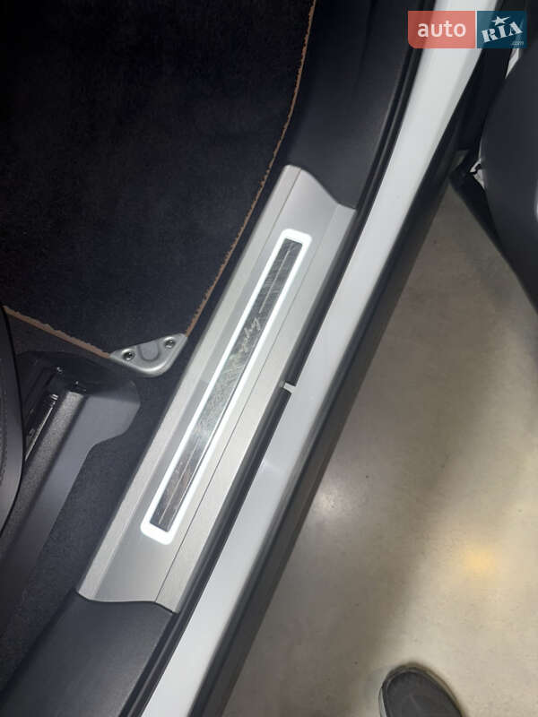 Внедорожник / Кроссовер Land Rover Range Rover 2018 в Одессе