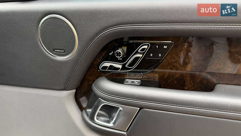 Внедорожник / Кроссовер Land Rover Range Rover 2017 в Киеве