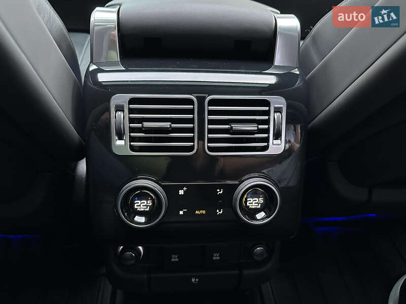 Внедорожник / Кроссовер Land Rover Range Rover 2018 в Киеве