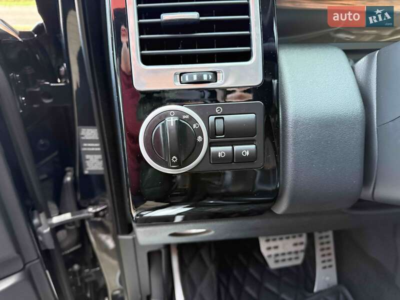 Внедорожник / Кроссовер Land Rover Range Rover 2011 в Львове