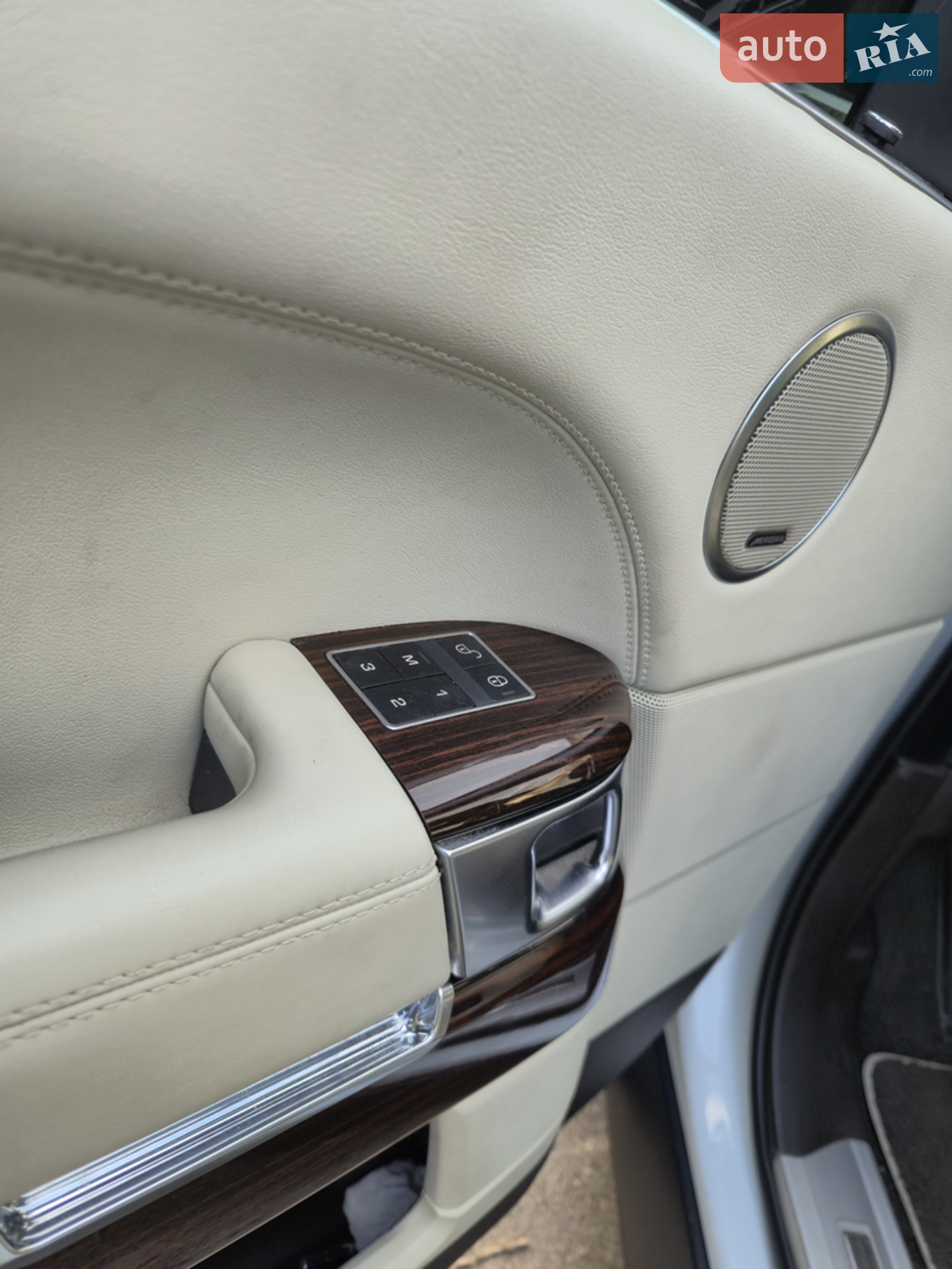 2016 Land Rover Range Rover - мініатюра 24