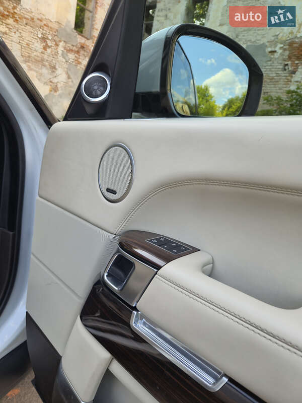 Позашляховик / Кросовер Land Rover Range Rover 2016 в Києві фото 29 Позашляховик / Кросовер Land Rover Range Rover 2016 в Києві