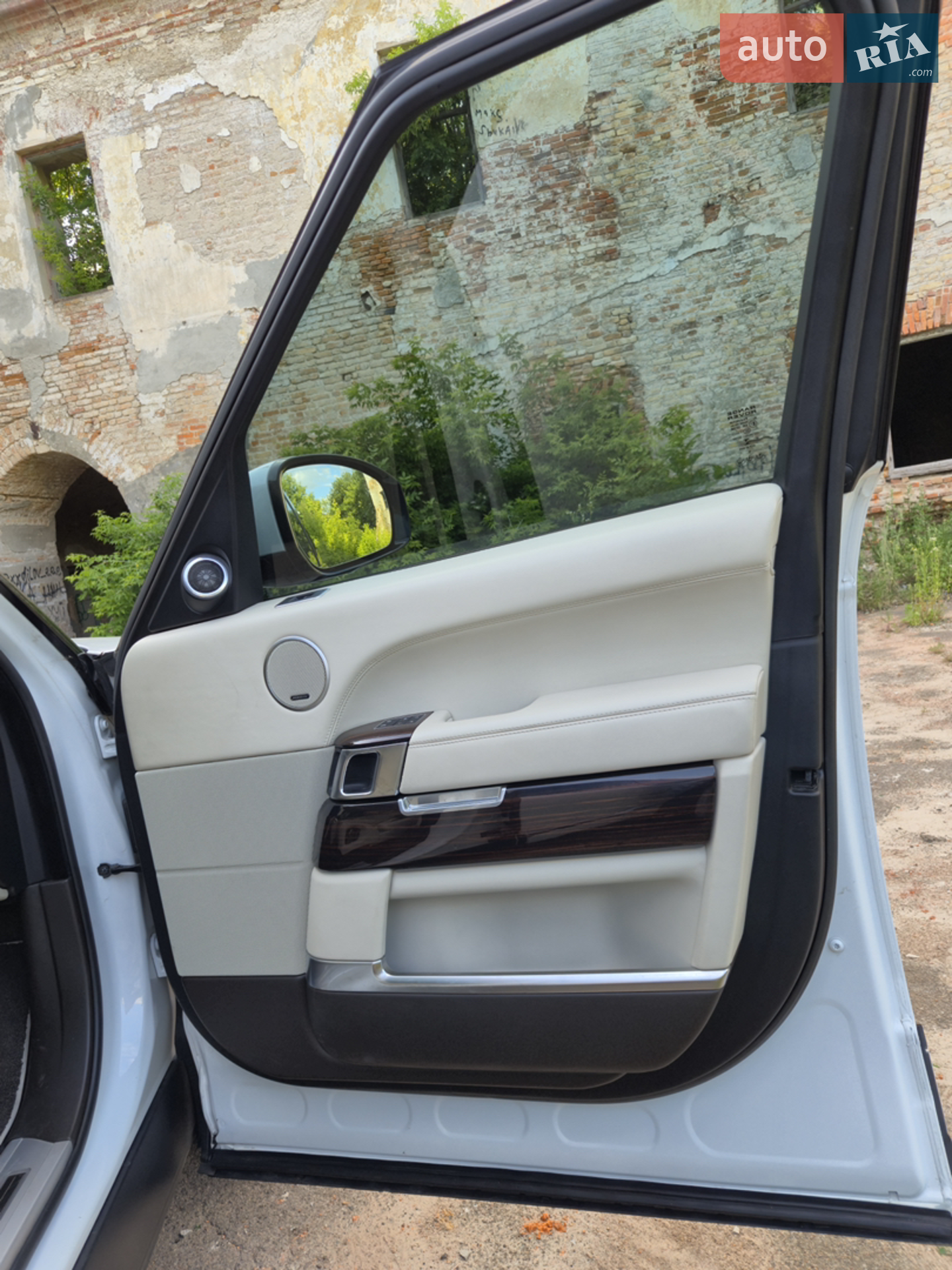 2016 Land Rover Range Rover - мініатюра 32