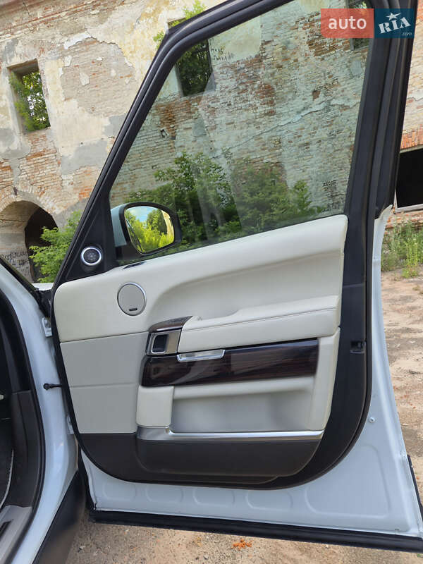 Позашляховик / Кросовер Land Rover Range Rover 2016 в Києві фото 31 Позашляховик / Кросовер Land Rover Range Rover 2016 в Києві