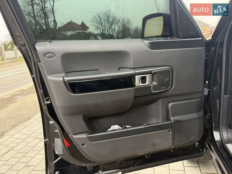 Внедорожник / Кроссовер Land Rover Range Rover 2003 в Черновцах