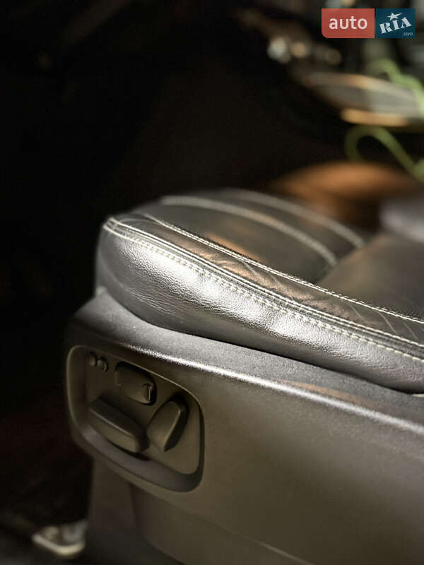 Позашляховик / Кросовер Land Rover Range Rover 2012 в Києві