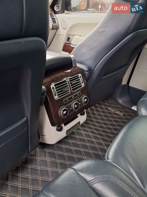 Позашляховик / Кросовер Land Rover Range Rover 2015 в Луцьку