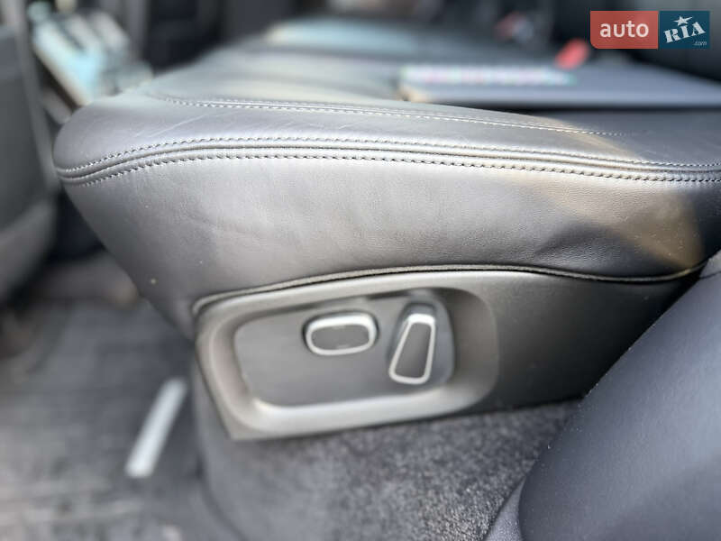 Внедорожник / Кроссовер Land Rover Range Rover 2015 в Львове