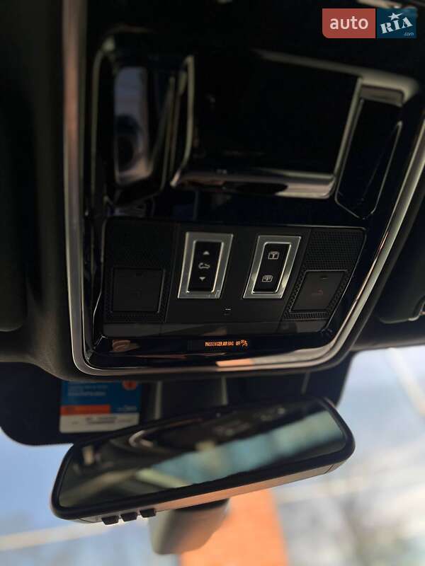 Внедорожник / Кроссовер Land Rover Range Rover 2016 в Киеве