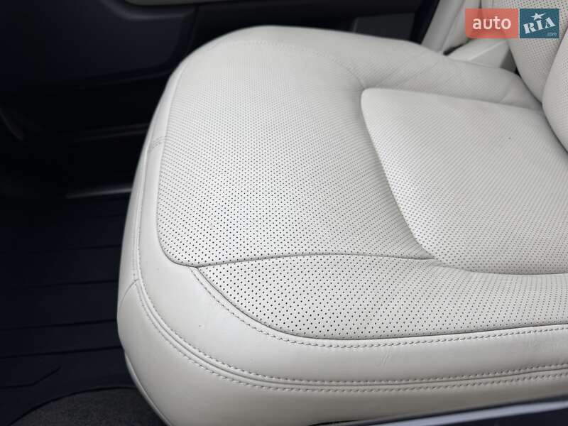 Внедорожник / Кроссовер Land Rover Range Rover 2018 в Тернополе