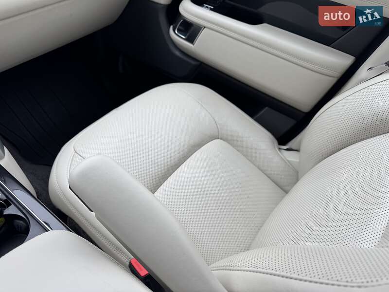 Внедорожник / Кроссовер Land Rover Range Rover 2018 в Тернополе