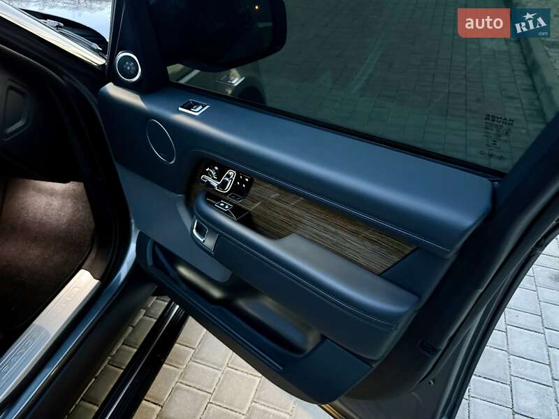 Внедорожник / Кроссовер Land Rover Range Rover 2019 в Одессе фото 74 Внедорожник / Кроссовер Land Rover Range Rover 2019 в Одессе