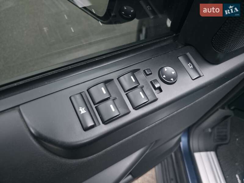 Позашляховик / Кросовер Land Rover Range Rover 2011 в Києві