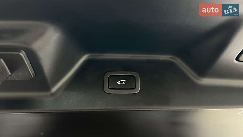 Внедорожник / Кроссовер Land Rover Range Rover 2018 в Львове