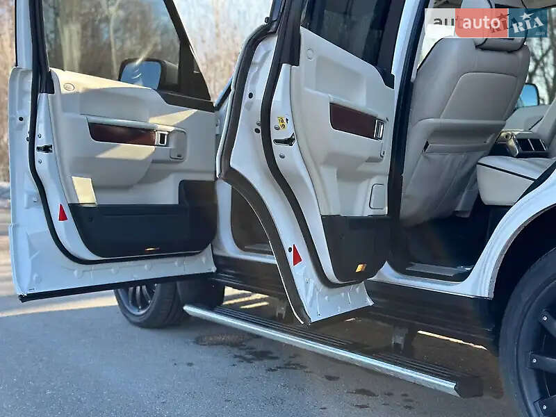 Позашляховик / Кросовер Land Rover Range Rover 2010 в Києві