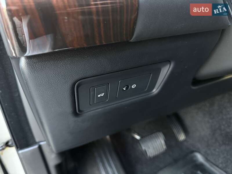 Позашляховик / Кросовер Land Rover Range Rover 2015 в Львові