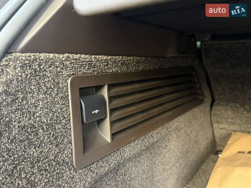 Внедорожник / Кроссовер Land Rover Range Rover 2019 в Киеве фото 7 Внедорожник / Кроссовер Land Rover Range Rover 2019 в Киеве