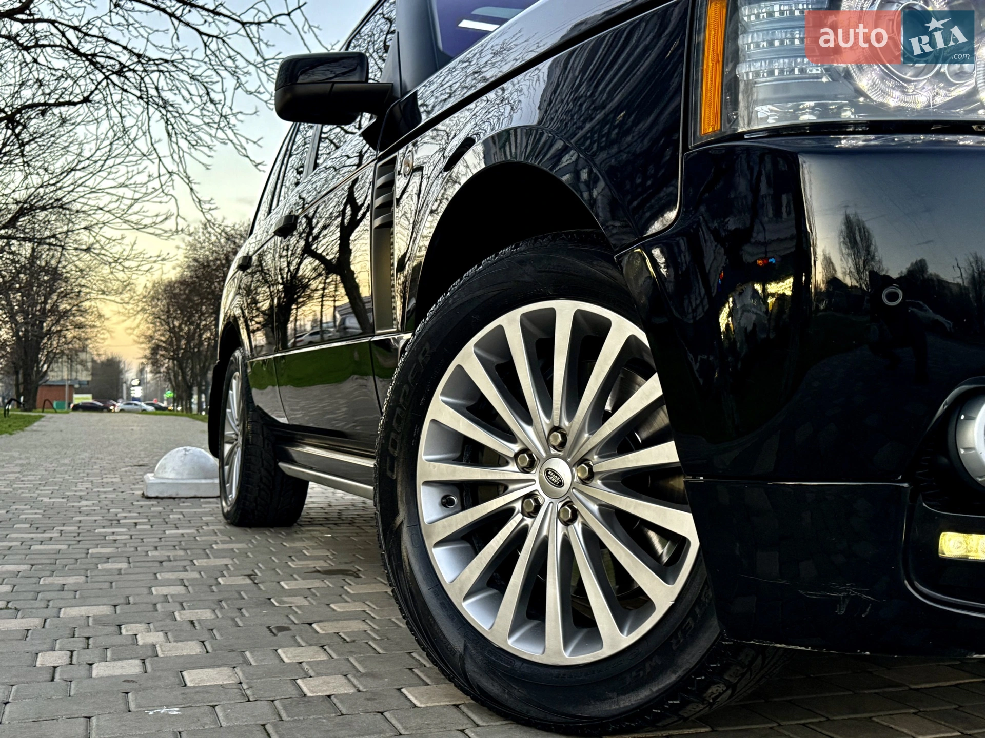2011 Land Rover Range Rover - мініатюра 19