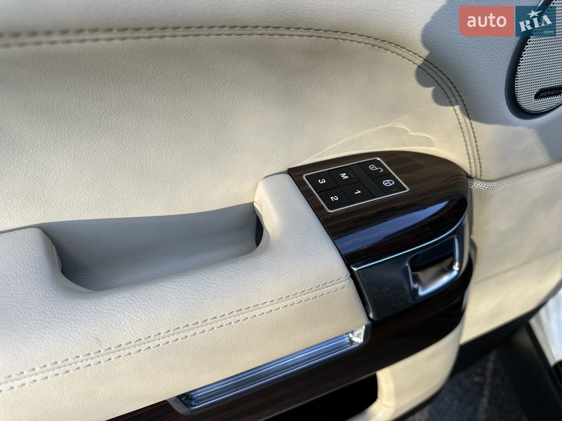 2013 Land Rover Range Rover - мініатюра 48