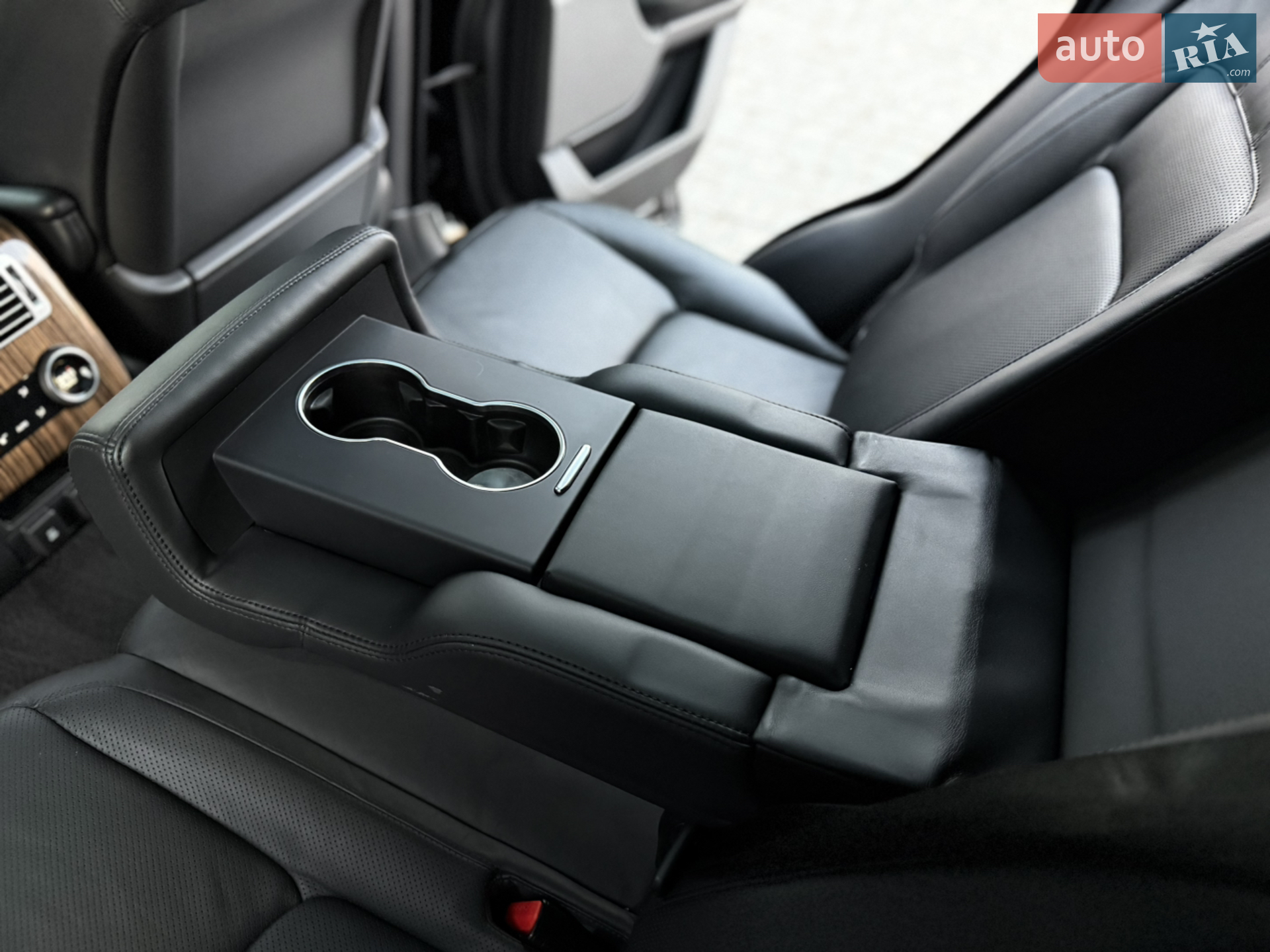 2018 Land Rover Range Rover - мініатюра 36