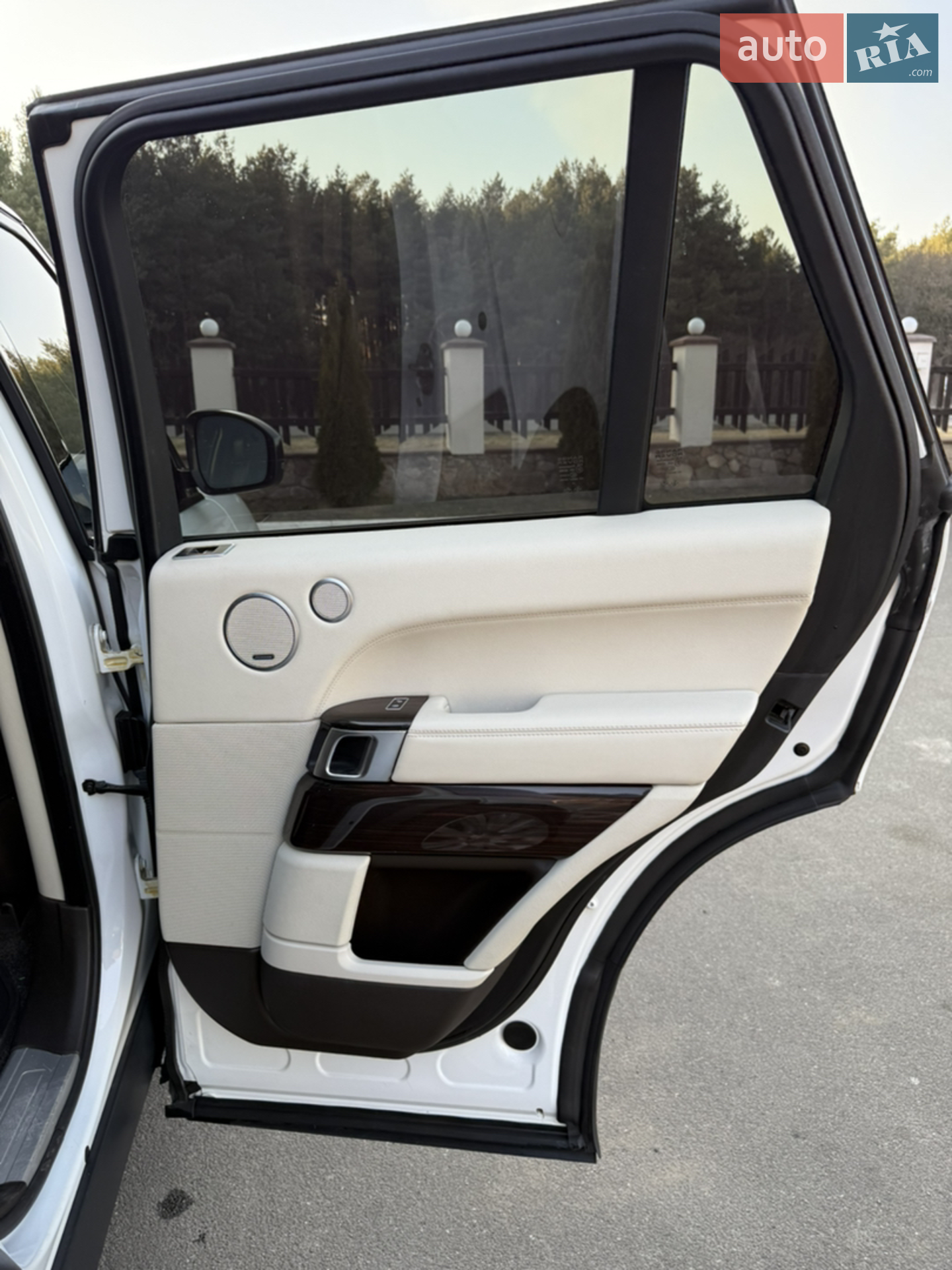 2017 Land Rover Range Rover - мініатюра 46