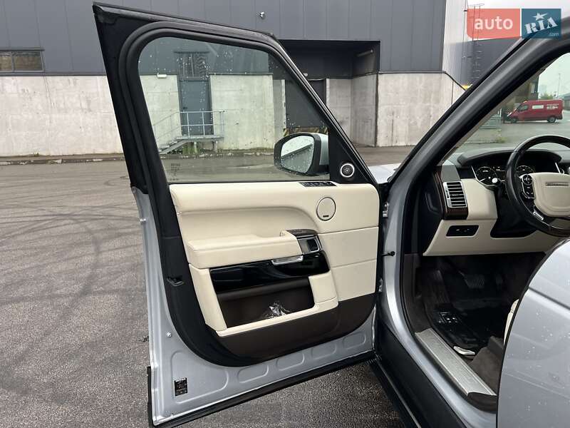 Внедорожник / Кроссовер Land Rover Range Rover 2015 в Киеве