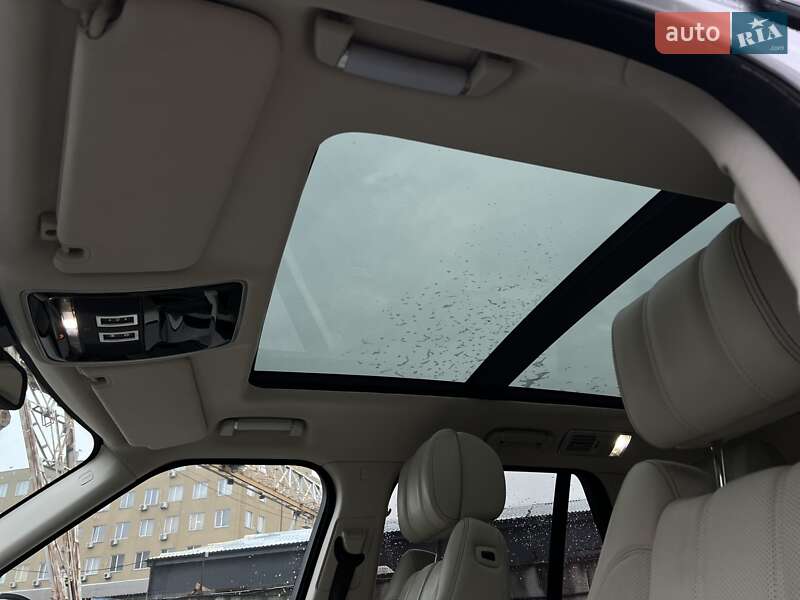 Внедорожник / Кроссовер Land Rover Range Rover 2015 в Киеве