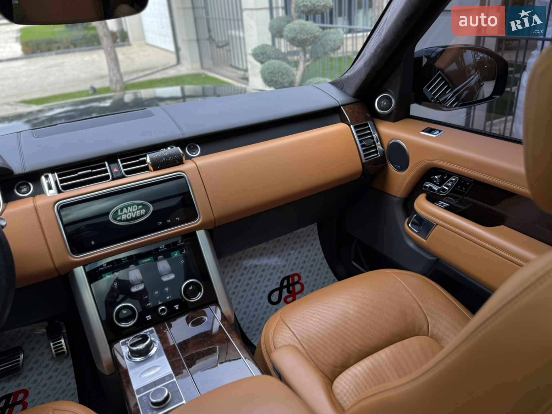 2021 Land Rover Range Rover - мініатюра 42