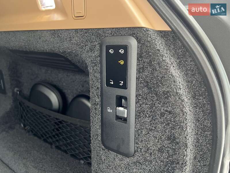 Позашляховик / Кросовер Land Rover Range Rover 2023 в Дніпрі фото 36 Позашляховик / Кросовер Land Rover Range Rover 2023 в Дніпрі